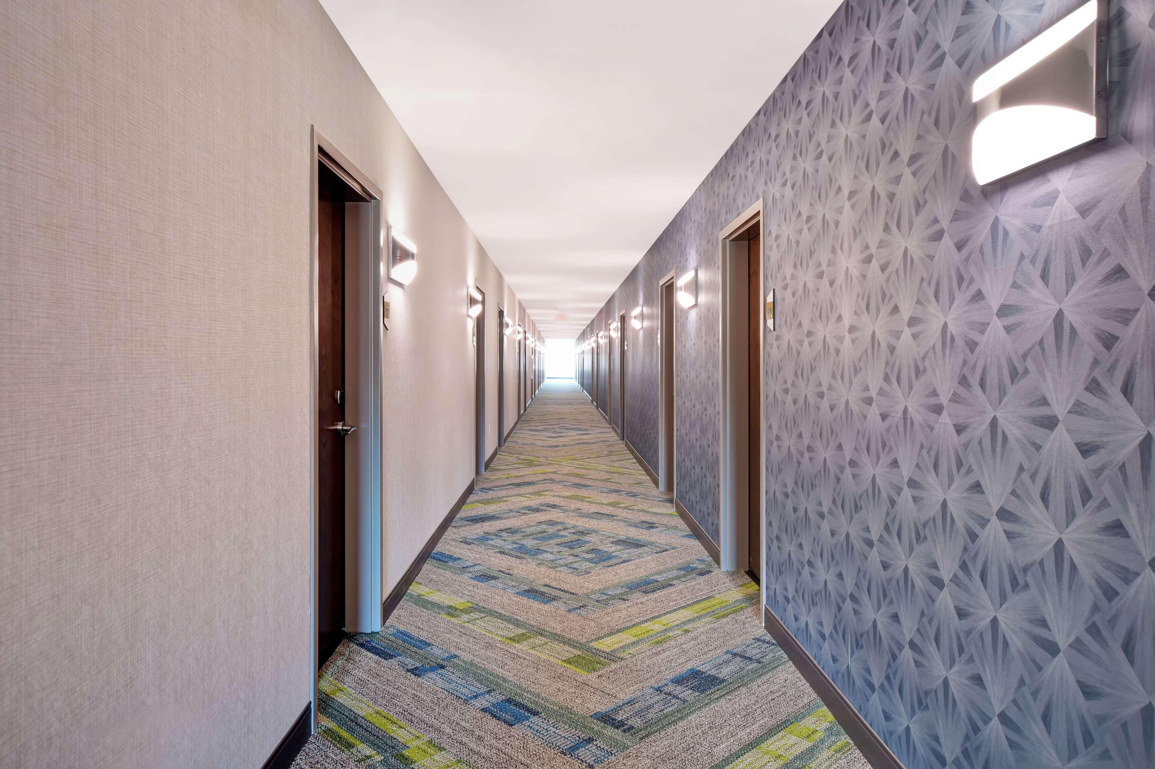 Hotel Home2 By Hilton Detroit Taylor