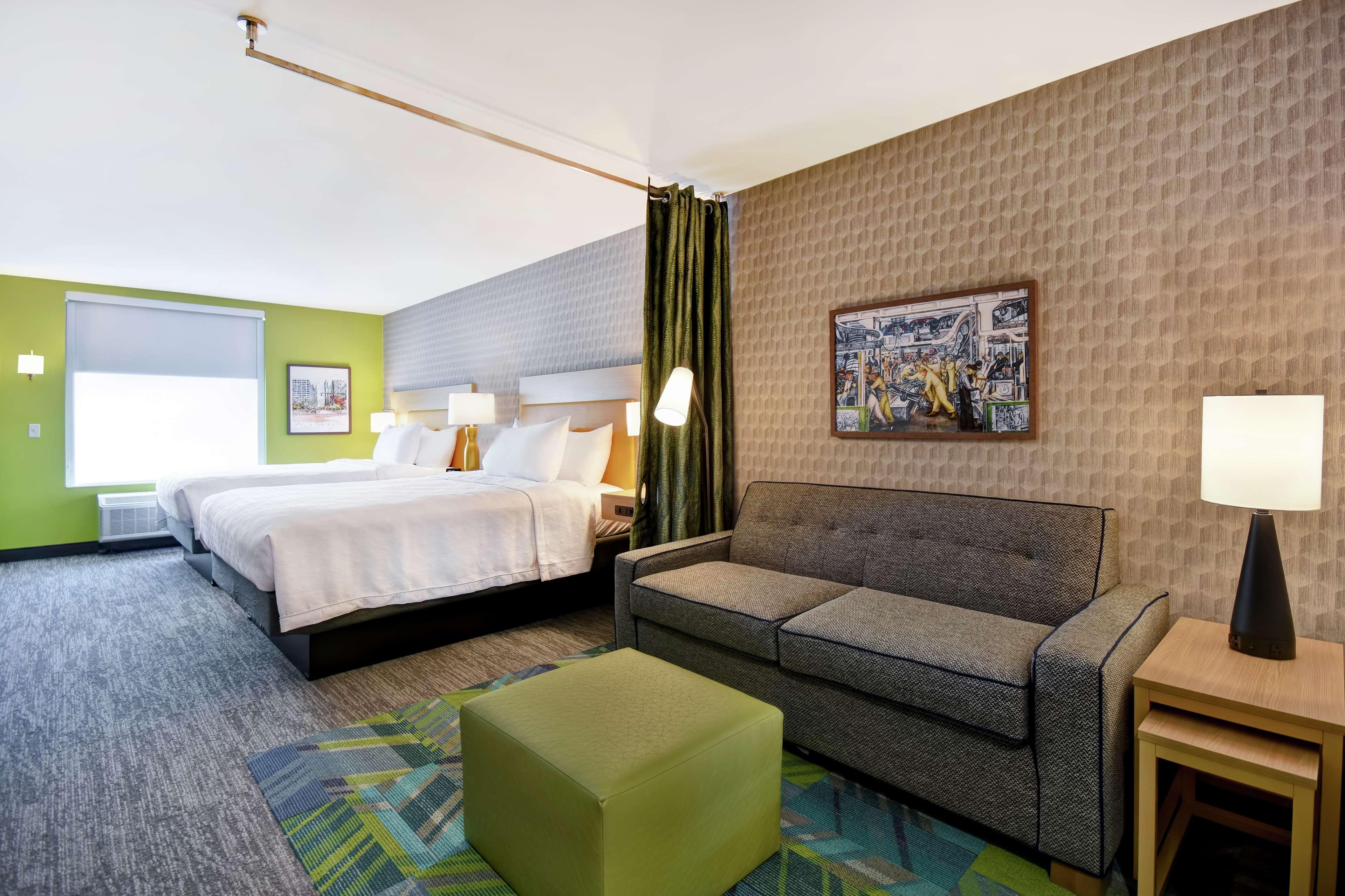 Hotel Home2 By Hilton Detroit