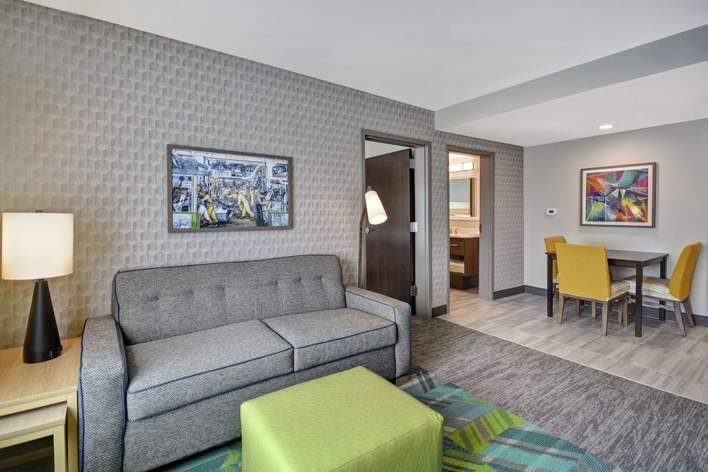 Hotel Home2 By Hilton Detroit