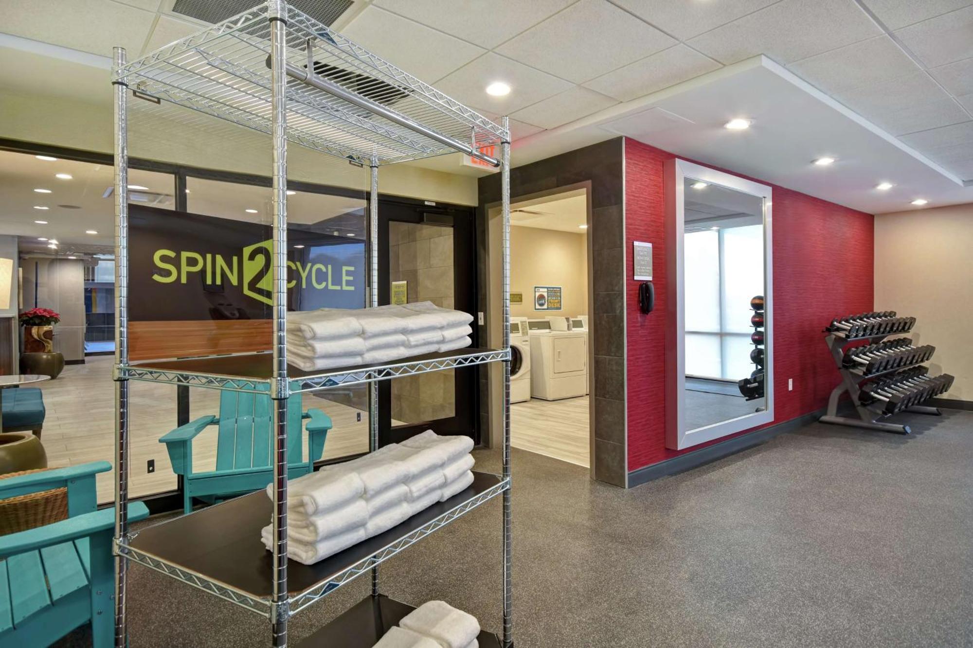 Home2 By Hilton Detroit Hotel 3*